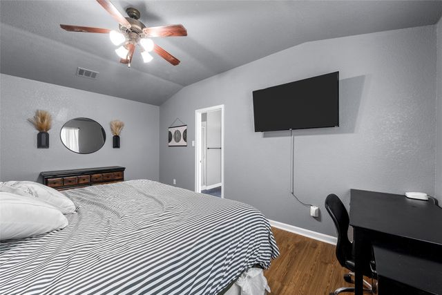10024 Barton Creek Drive, Waco, TX 76708