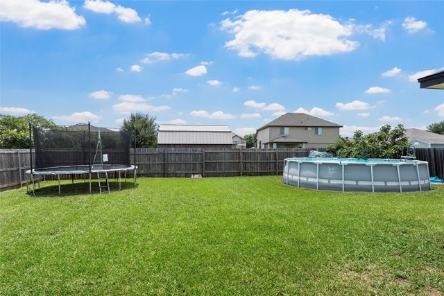 10024 Barton Creek Drive, Waco, TX 76708