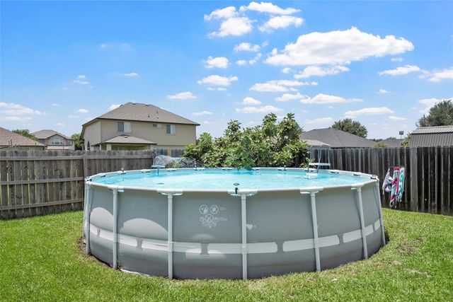10024 Barton Creek Drive, Waco, TX 76708