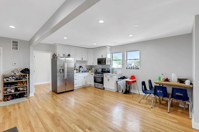 1511 N Monitor Avenue, Chicago, IL 60651