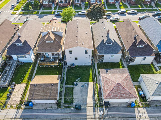 1511 N Monitor Avenue, Chicago, IL 60651
