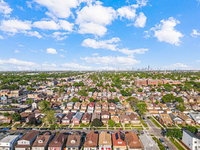 1511 N Monitor Avenue, Chicago, IL 60651