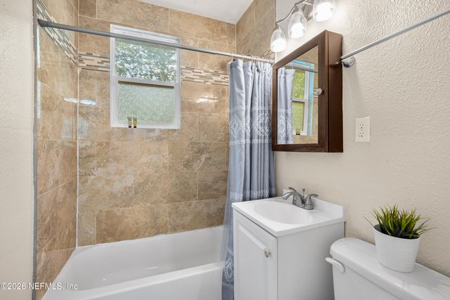 4839 APPLETON Avenue, Jacksonville, FL 32210