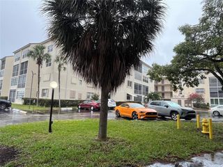 2871 BLD # H Bld Somerset Drive 105, Oakland Park, FL 33311