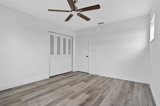 495 SE 8th Street 242, Deerfield Beach, FL 33441