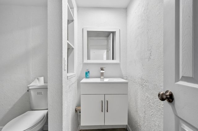 495 SE 8th Street 242, Deerfield Beach, FL 33441