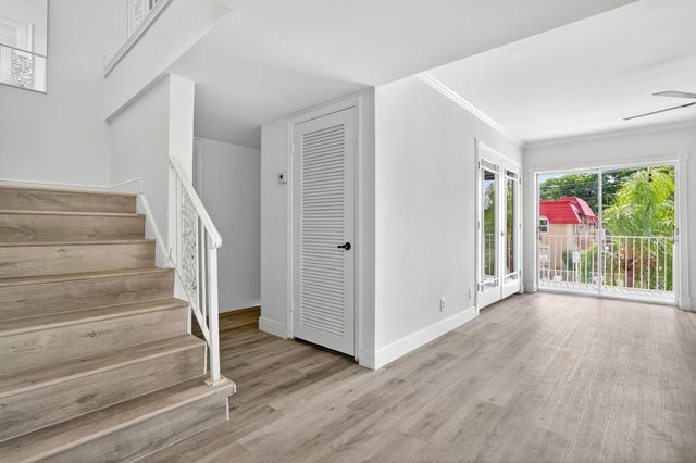 495 SE 8th Street 242, Deerfield Beach, FL 33441