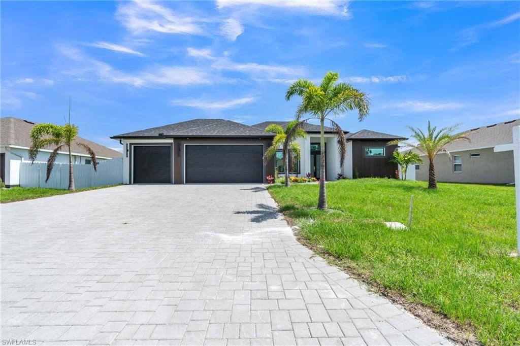 834 NW 2nd ST, Cape Coral, FL 33993