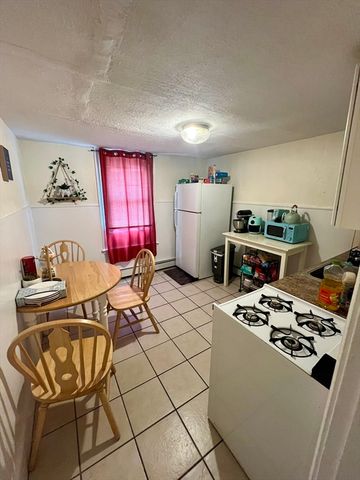 19-21 Flint 21A, Somerville, MA 02145