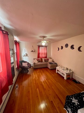 19-21 Flint 21A, Somerville, MA 02145