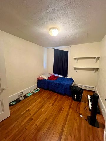 19-21 Flint 21A, Somerville, MA 02145