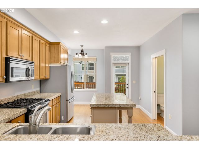 1969 Ne 49TH Way, Hillsboro, OR 97124
