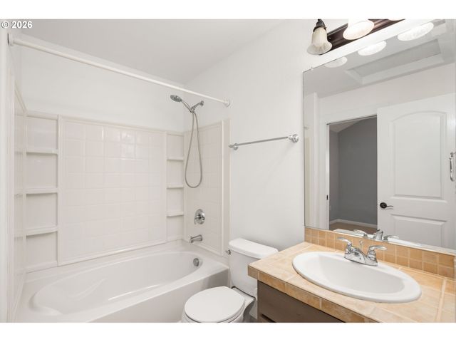 1969 Ne 49TH Way, Hillsboro, OR 97124