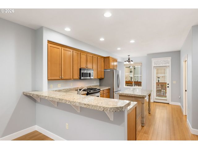 1969 Ne 49TH Way, Hillsboro, OR 97124