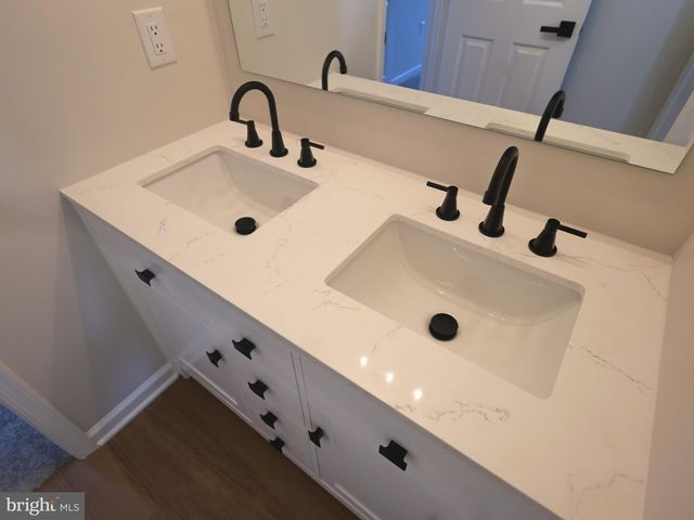 507 HICKORY LN, Sellersville, PA 18960