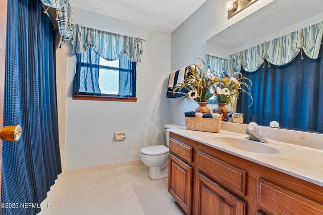 531 LOS PALMAS Drive, Fleming Island, FL 32003