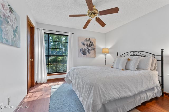 531 LOS PALMAS Drive, Fleming Island, FL 32003