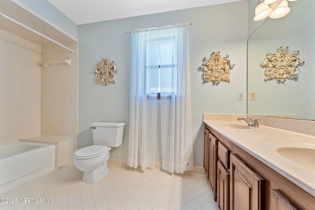 531 LOS PALMAS Drive, Fleming Island, FL 32003