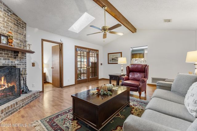 531 LOS PALMAS Drive, Fleming Island, FL 32003