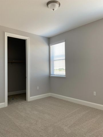 9066 Elliott Springs Dr, Elk Grove, CA 95624