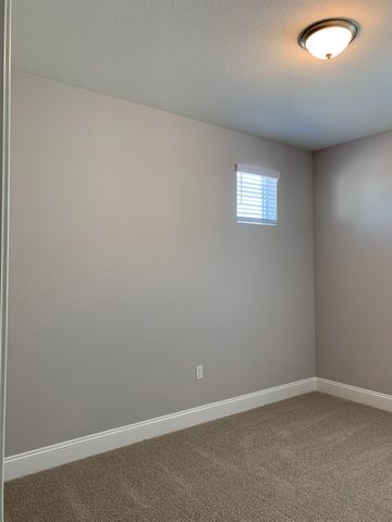 9066 Elliott Springs Dr, Elk Grove, CA 95624