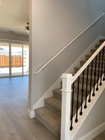 9066 Elliott Springs Dr, Elk Grove, CA 95624