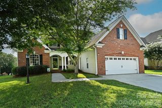 2525 Brook Stone Drive, Clemmons, NC 27012