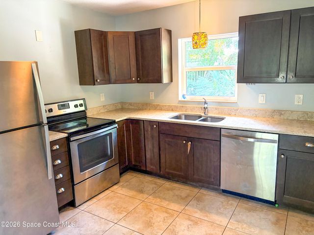 423 Oleander Lane, Melbourne, FL 32935