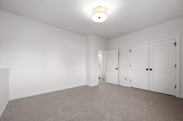 1952 Lusitano Street, Shakopee, MN 55379