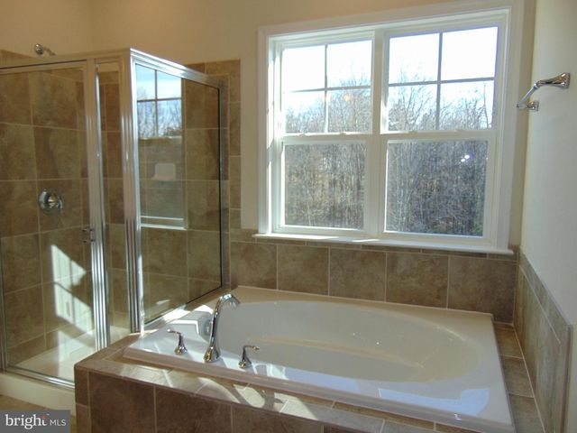 42641 OAK PARK SQ, Ashburn, VA 20148
