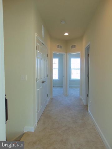 42641 OAK PARK SQ, Ashburn, VA 20148