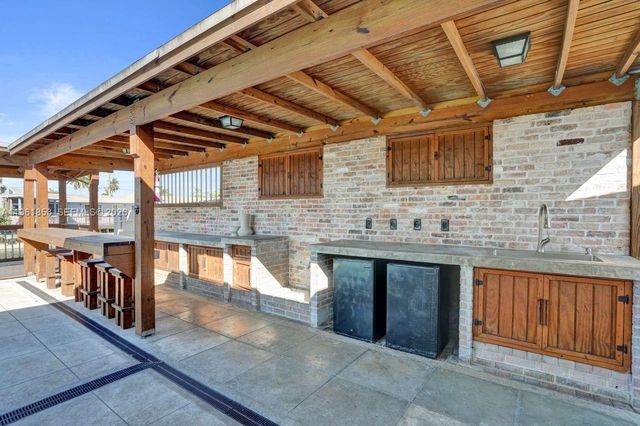 6617 Dahlia Dr, Miramar, FL 33023