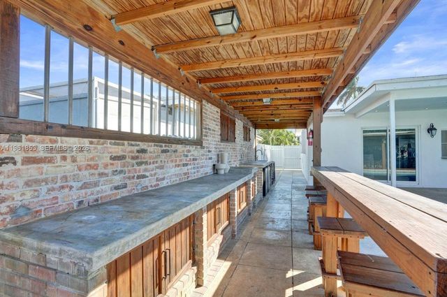 6617 Dahlia Dr, Miramar, FL 33023