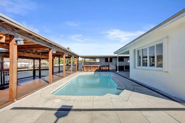 6617 Dahlia Dr, Miramar, FL 33023