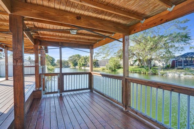 6617 Dahlia Dr, Miramar, FL 33023