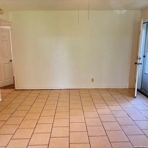 1369 Oblate, San Antonio, TX 78216