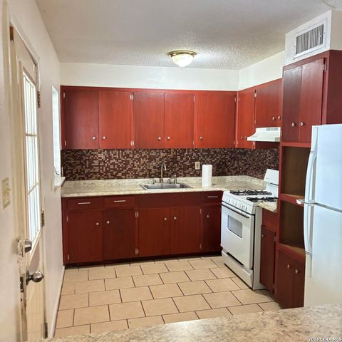 1369 Oblate, San Antonio, TX 78216