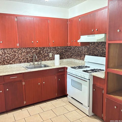 1369 Oblate, San Antonio, TX 78216
