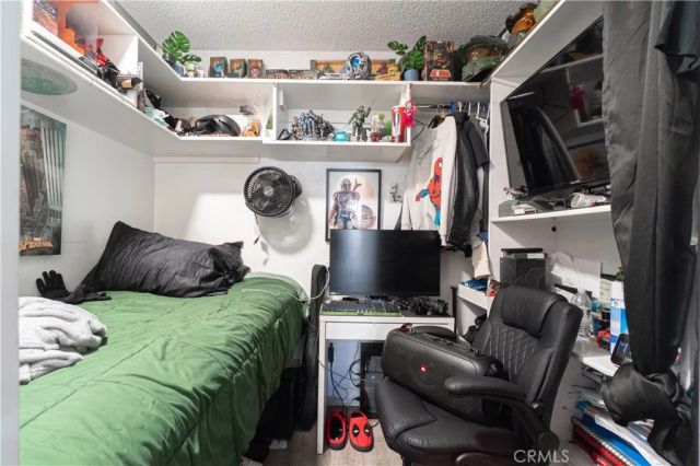 340 W 62nd Street, Los Angeles, CA 90003