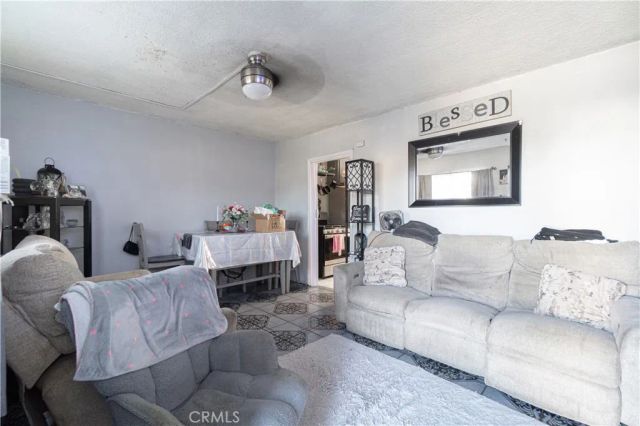 340 W 62nd Street, Los Angeles, CA 90003