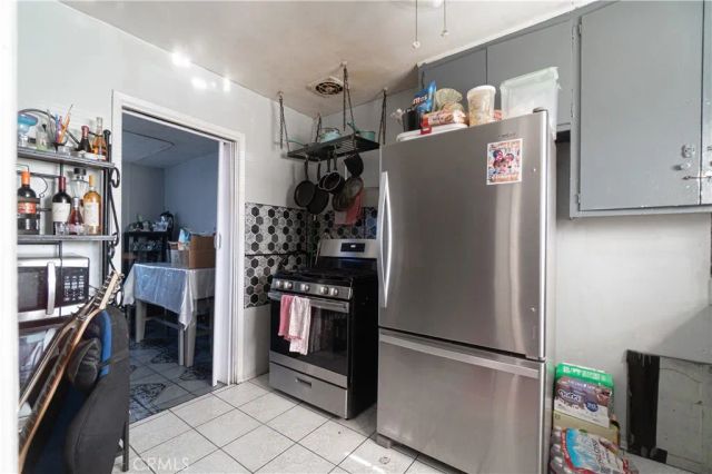340 W 62nd Street, Los Angeles, CA 90003