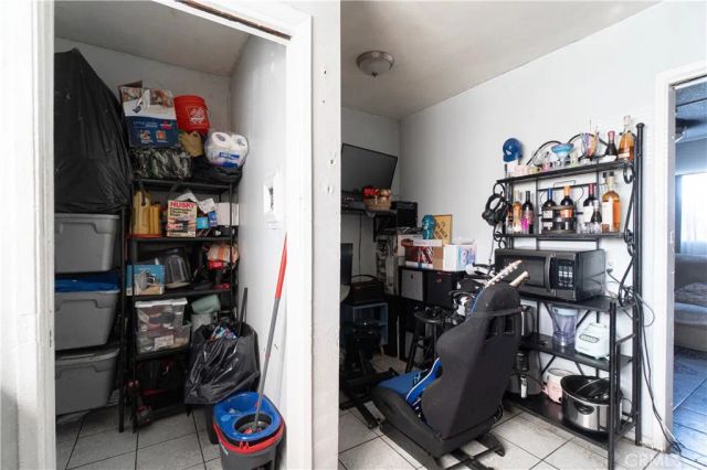 340 W 62nd Street, Los Angeles, CA 90003
