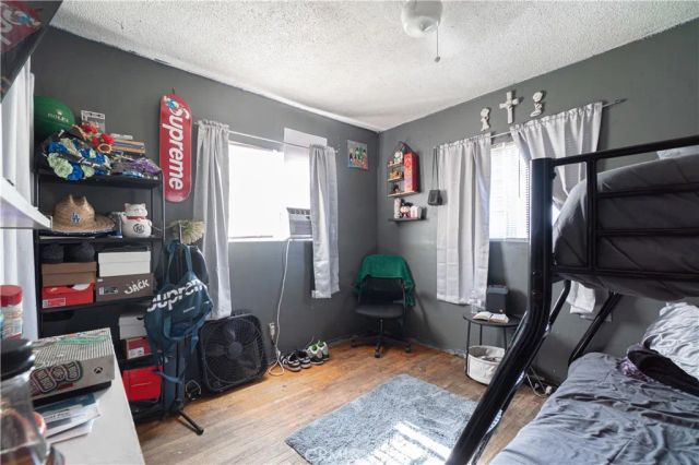 340 W 62nd Street, Los Angeles, CA 90003