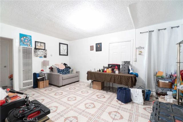 340 W 62nd Street, Los Angeles, CA 90003