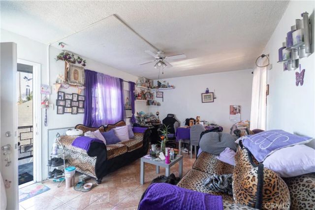 340 W 62nd Street, Los Angeles, CA 90003