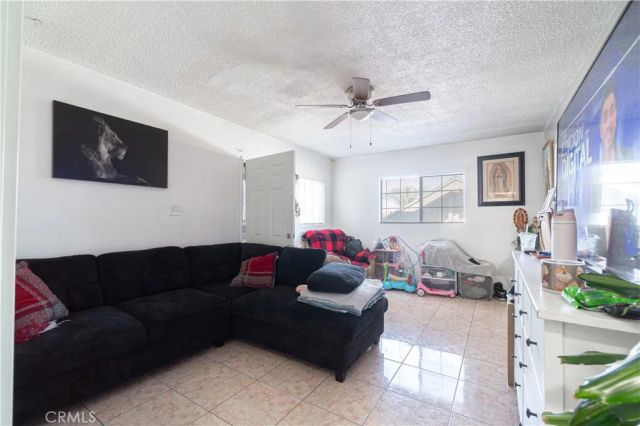 340 W 62nd Street, Los Angeles, CA 90003