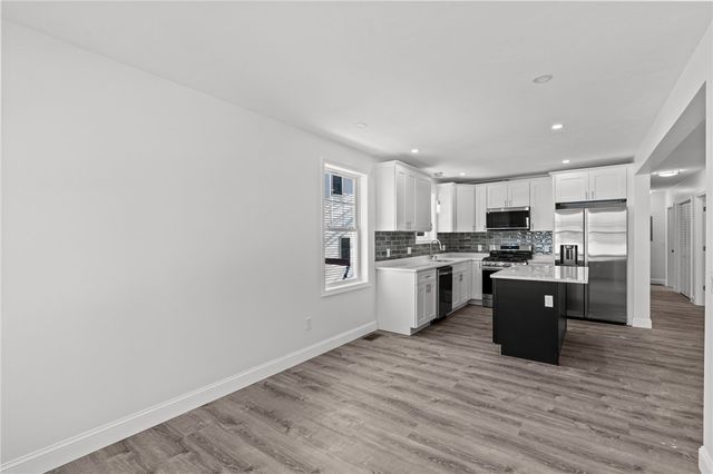 29 Stansbury Street, Providence, RI 02908