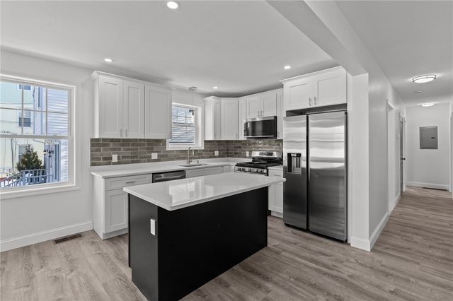 29 Stansbury Street, Providence, RI 02908