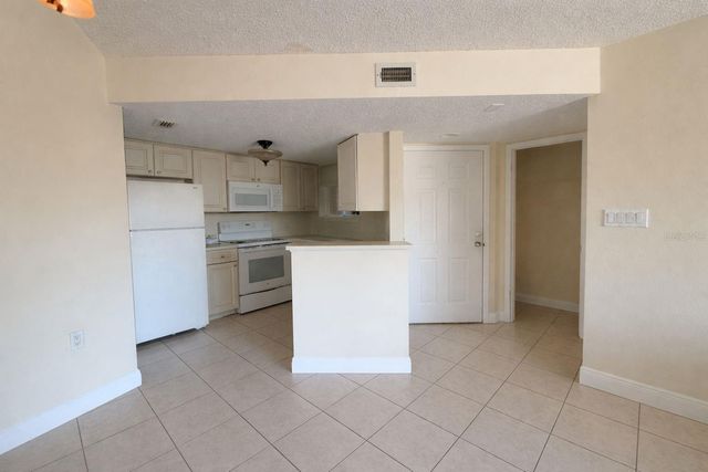 1908 LAKE ATRIUMS CIRCLE 15, Orlando, FL 32839