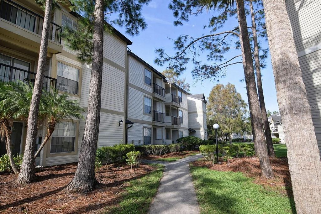 1908 LAKE ATRIUMS CIRCLE 15, Orlando, FL 32839